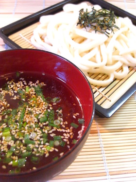 ツナ入りつゆで♪冷やしうどん✿